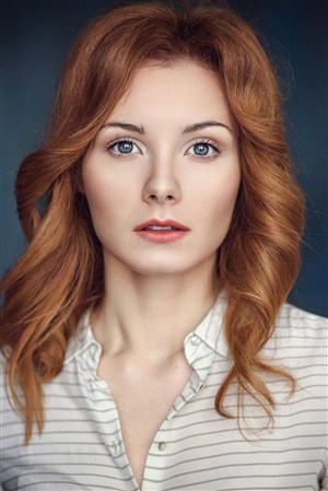 男生和女生玩游戏