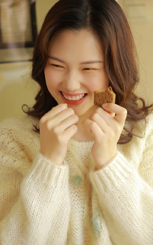 睁开眼看我们怎么玩你