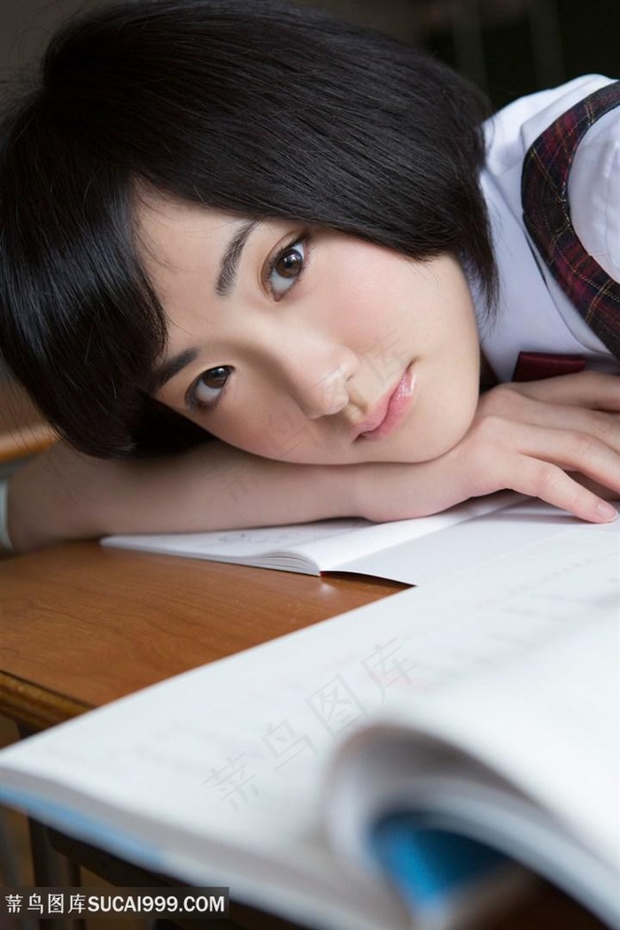 男人和女人晚上对肌肌