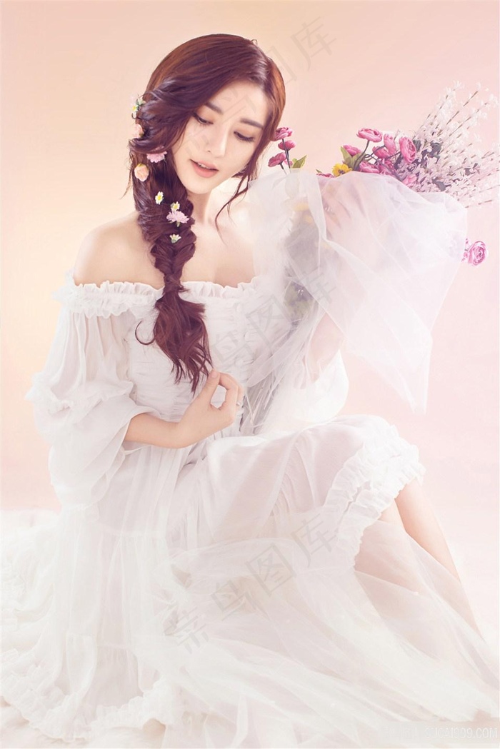 高冷校花在我胯下娇喘