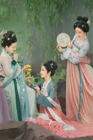 国产老太婆吃嫩草视频