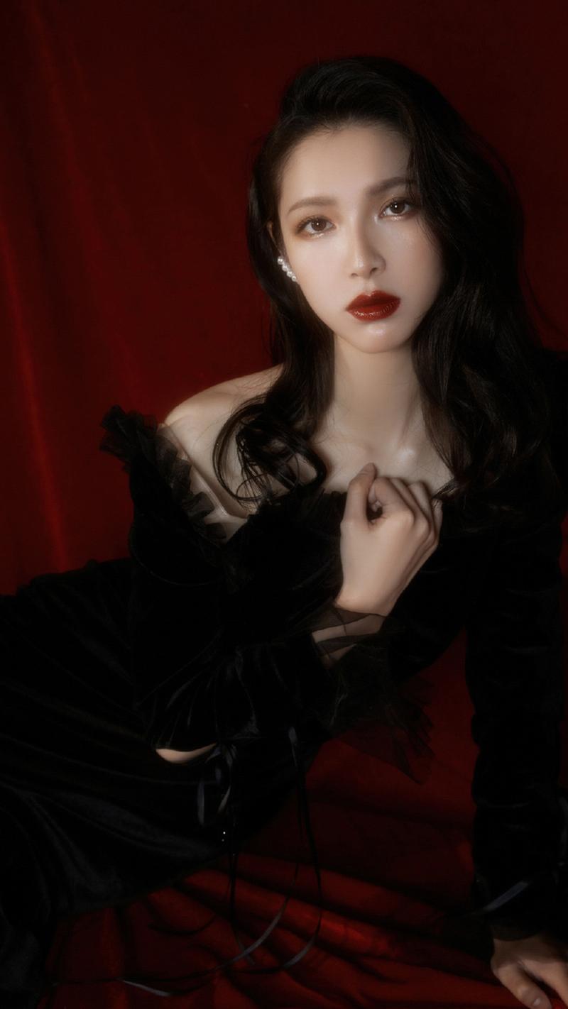 给我来一个小姐操逼的一级大黄片