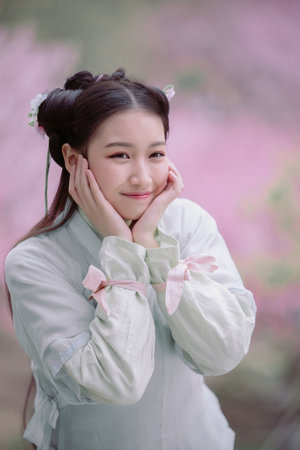 丰满少妇一级毛片不卡免费